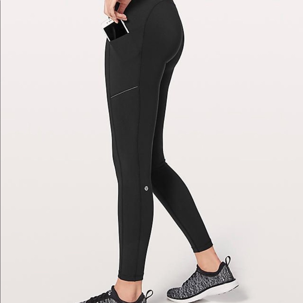 LULULEMON Speed Up Tight 25